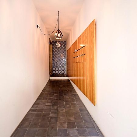 Lovelystay - Cativo Studio Downtown By Metro Station Porto Exterior photo